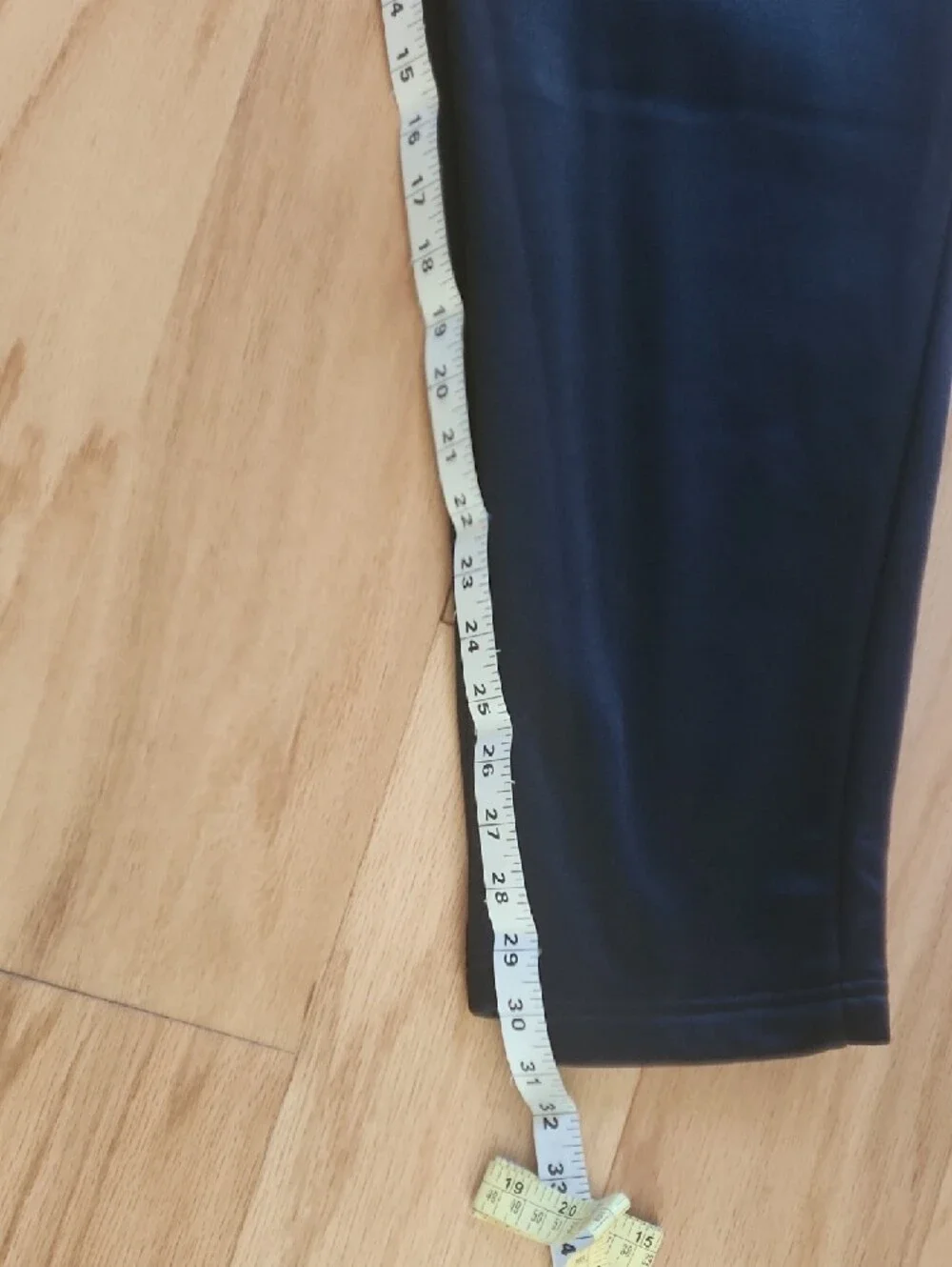 Under Armour Kids Black Jogger Sweatpants with White Logo Medium